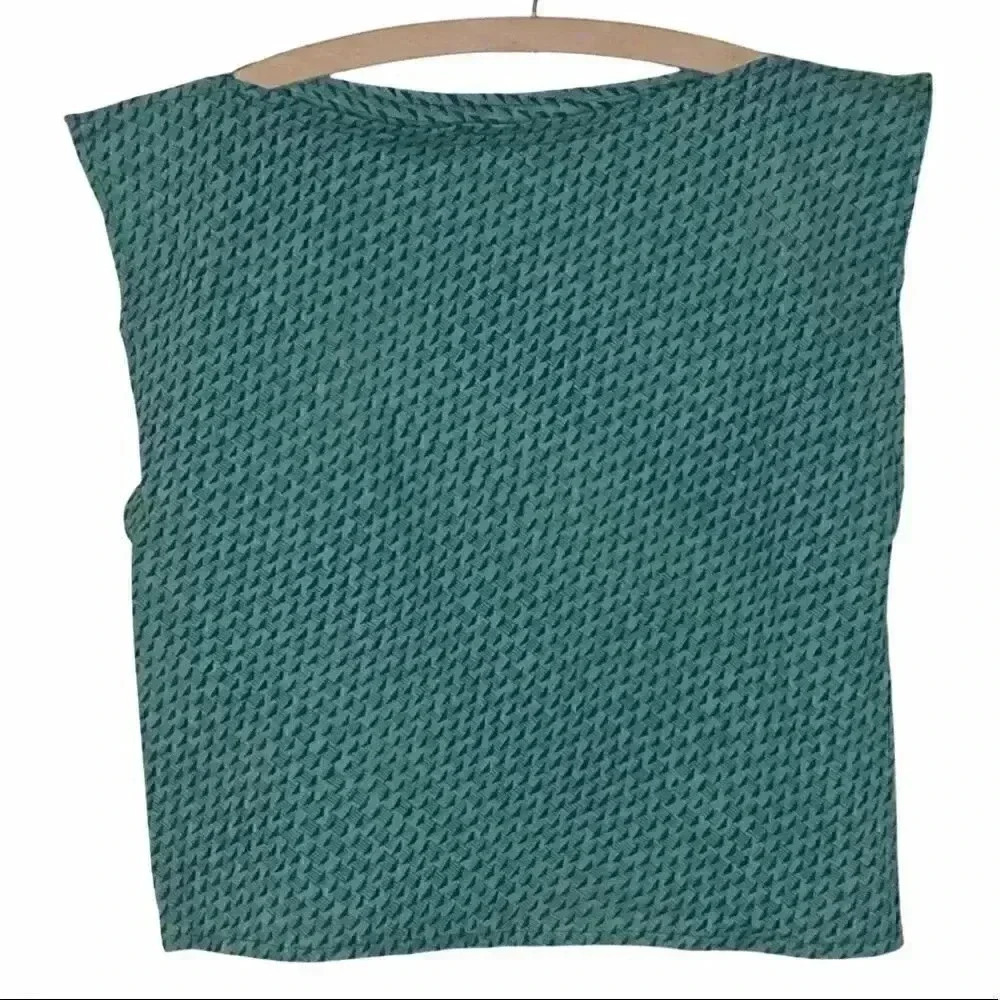 HANDMADE WOVEN SHIRT PATTERN ETHICAL BOXY GREEN COTTAGE CORE CROPPED SLEEVELESS